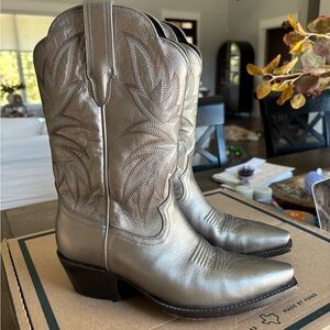 Tecovas The Sadie Cowboy Boot in Metallic Bovine